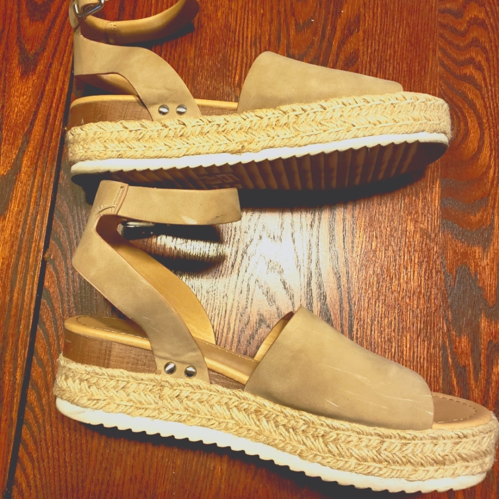 Soda Sandals